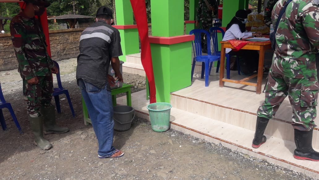 Sosialisasi KB Di TMMD Kodim Bojonegoro, Satgas Laksanakan Pendisiplinan Prokes