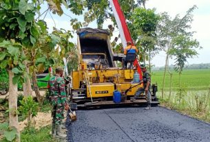 Pembangunan Jalan Aspal TMMD Kodim Bojonegoro Terus Dikebut