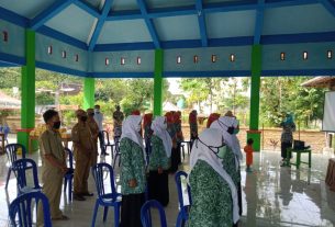 Awali Giat Penyuluhan Dilokasi TMMD Kodim Bojonegoro Dengan Menyayikan Lagu Kebangsaan