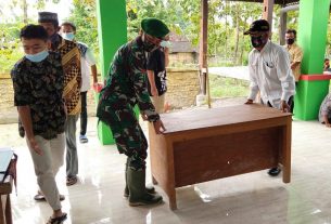 Tak Tinggal Diam, Satuan Tugas TMMD Bojonegoro Ikut Menata Lokasi Pelayanan