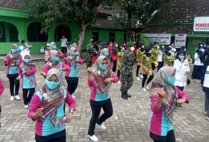 Inilah Senam Sehat Akupresur Dilokasi TMMD Kodim Bojonegoro