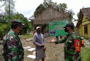 Dansatgas TMMD Bojonegoro Monitoring Pekerjaan Rehab RTLH Aladin Desa Ngrancang