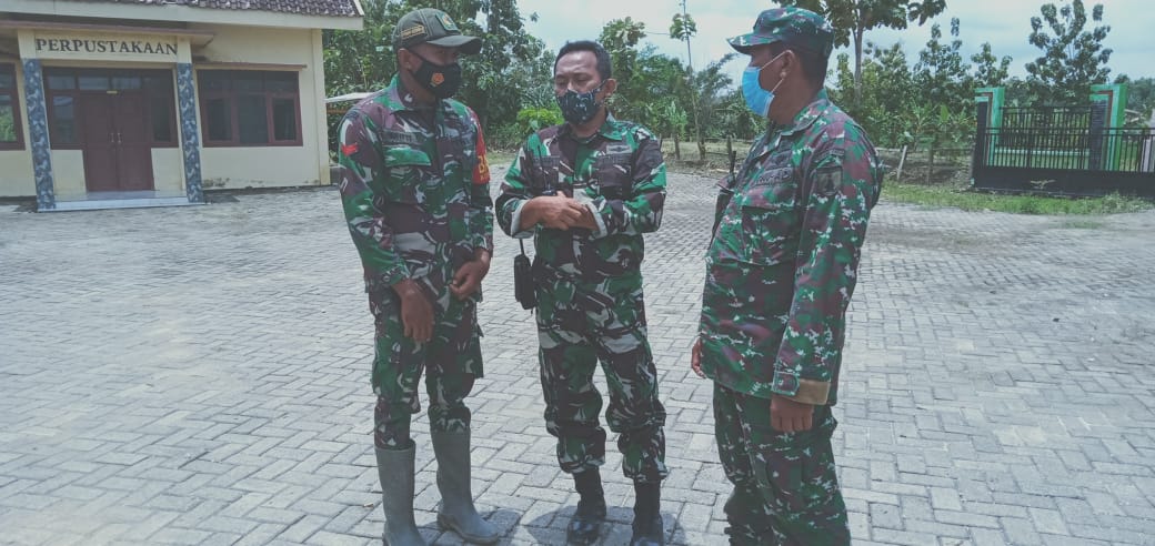 Pasiter Kodim Bojonegoro Cek Pekerjaan Rehab Gedung Sekolah Program TMMD