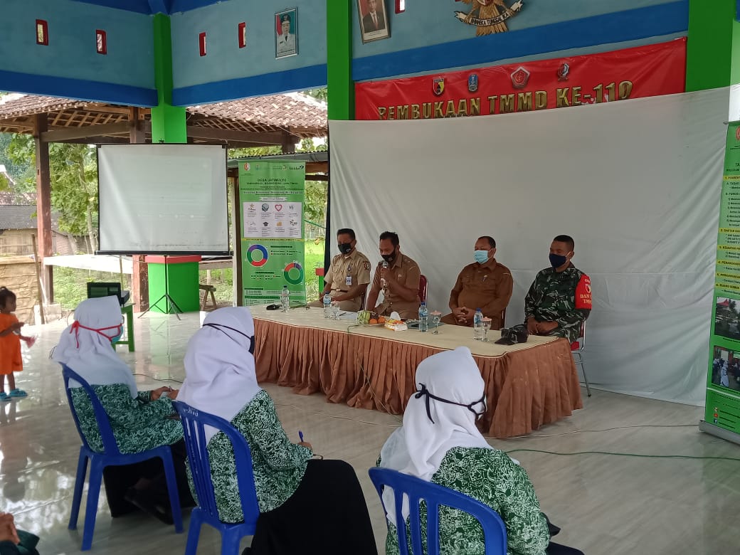 Danki Satuan Tugas TMMD Bojonegoro Hadiri Penyuluhan KB Di Balai Desa Jatimulyo