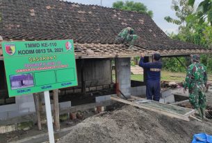 Satgas TMMD Kodim Bojonegoro Percepat Pemasangan Genteng Program Aladin