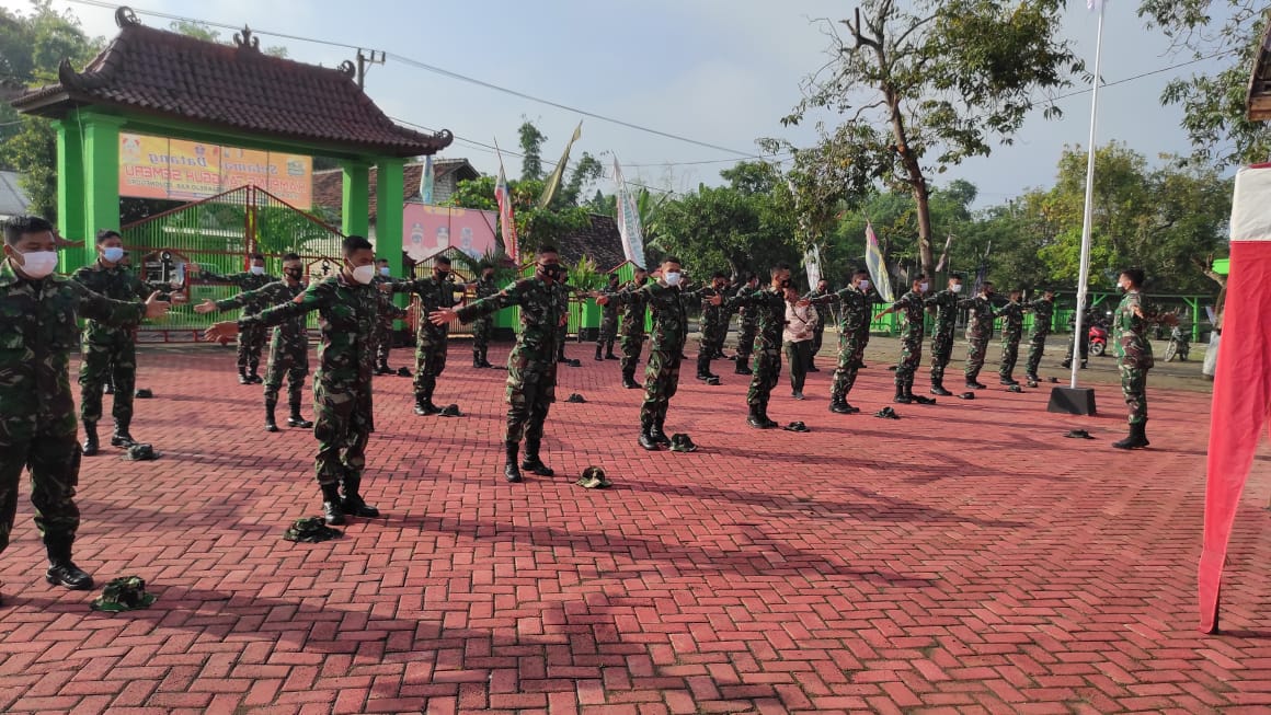 Usai Apel, Senam Pagi Rutin Dilaksanakan Satgas TMMD Bojonegoro