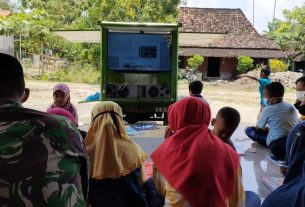 SI MOKOS Hadir Dilokasi TMMD Bojonegoro, Anak-Anak Jadi Ceria