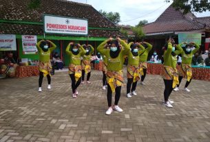 Masyarakat Sasaran TMMD Bojonegoro Bina Kesehatan Melalui Senam Akupresur