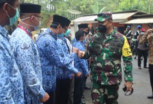 Kades Se-Kecamatan Jatiroto Sambut Tim Wasev Di Lokasi TMMD Reguler Ke-110 Kodim 0728/Wonogiri