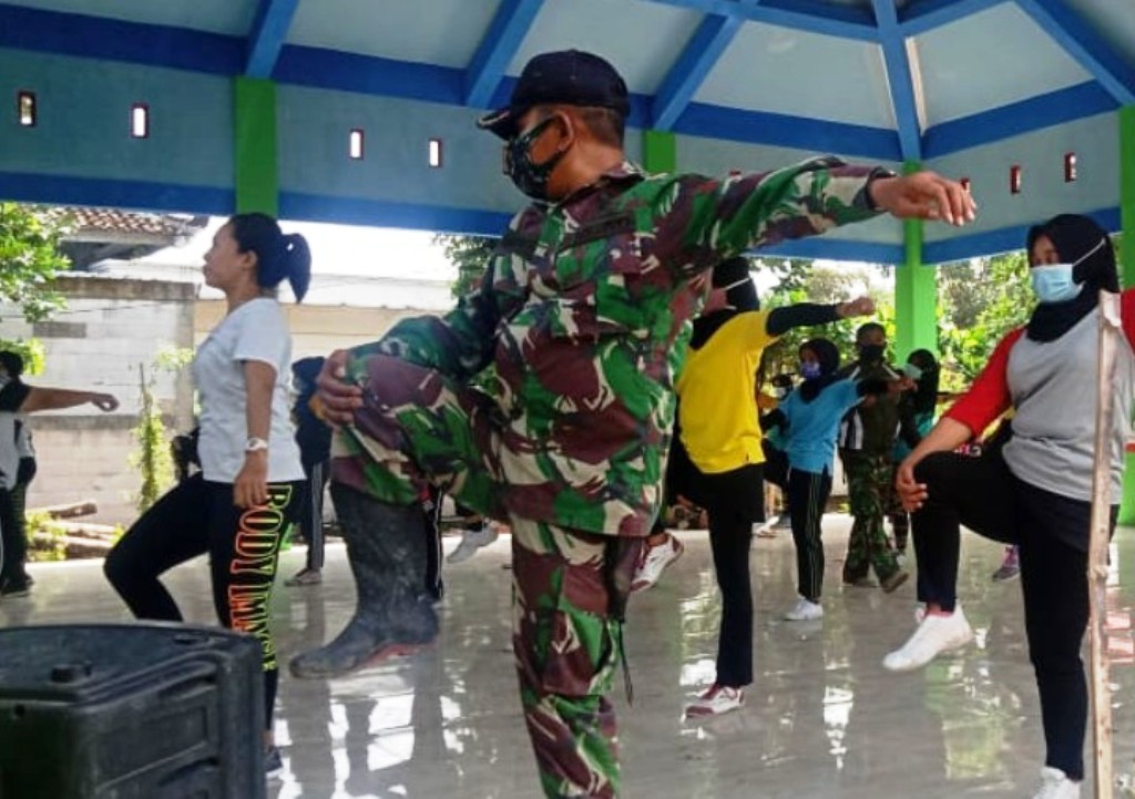 Gelar Senam Kesehatan, Dispora Dukung Penuh Kesuksesan TMMD Bojonegoro