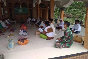 Di Jatimulyo, Satgas TMMD Bojonegoro Ikuti Peringatan Isra’ Mi’raj