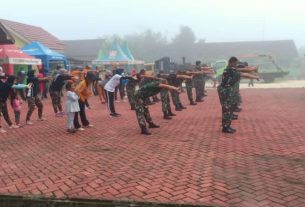 Jaga Kebugaran, Satgas TMMD Bojonegoro Dan Warga Senam Bersama