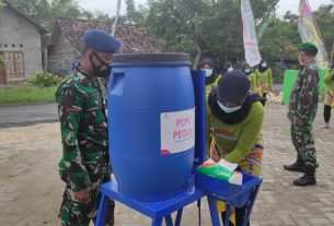 Dilokasi TMMD Bojonegoro Satgas Ketatkan Disiplin Protokol Kesehatan