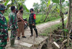 TMMD Bojonegoro, Kades Jatimulyo Jelaskan Arah Aliran Air Drainase