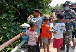 Masker Gratis Untuk Anak-Anak Dari Satgas TMMD Bojonegoro