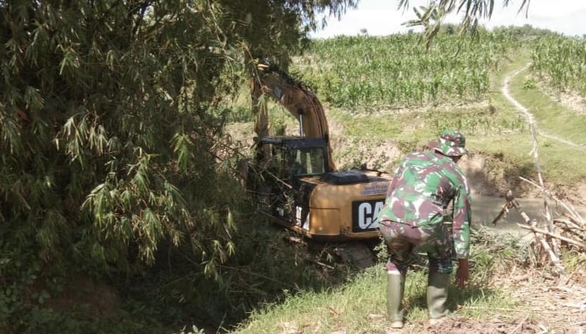 Capai 47 Persen, Satgas TMMD Bojonegoro Kawal Terus Pengerjaan Normalisasi Sungai Jatimulyo