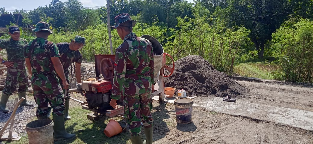 Satuan Tugas TMMD Kodim Bojonegoro Kebut Pemasangan U-Dith Drainase