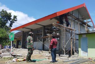 TMMD Bojonegoro, Pembangunan Ruang Kelas Gedung Sekolah Tahap Pemasangan Plafon
