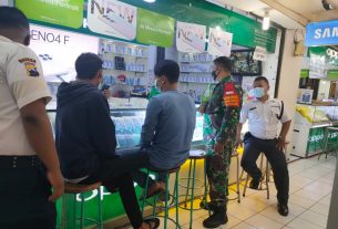 Koptu Catur H. Laksanakan Operasi PPKM di Mall Matahari Singosaren Plaza