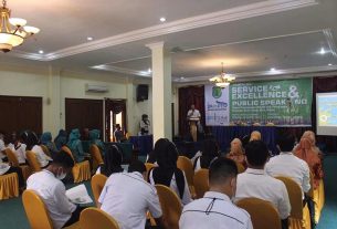 Gelar Training Service dan Public Speaking, Upaya DPMPTSP Tingkatkan Pelayanan