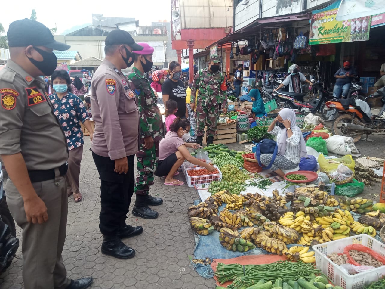 Pelda Ardinudin bersama dengan Tim Gugus Tugas laksanakan kegiatan penegakan disiplin protokol kesehatan