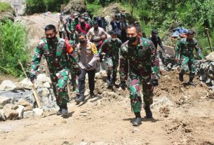 Kunjungan Danrem 074/Warastratama Di Lokasi TMMD Reguler Ke-110 Kodim 0728/Wonogiri