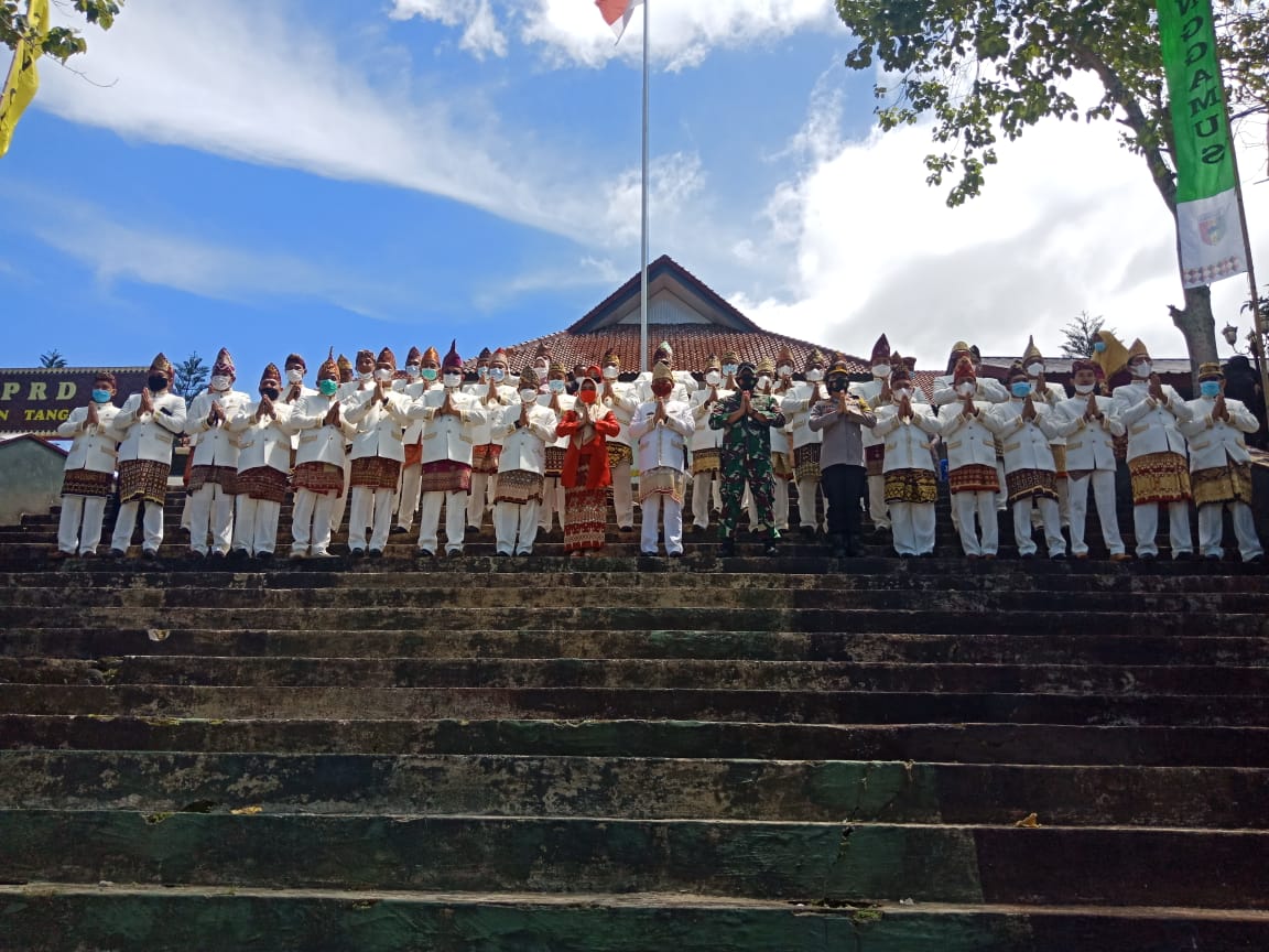 Bupati Ikuti Rapat Paripurna HUT Kabupaten Tanggamus ke 24