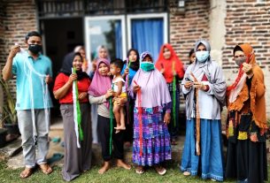 Pengabdian Masyarakat, Dosen Kampus Terbaik di Lampung Berikan Pelatihan Ibu Rumah Tangga di Desa Karanganyar