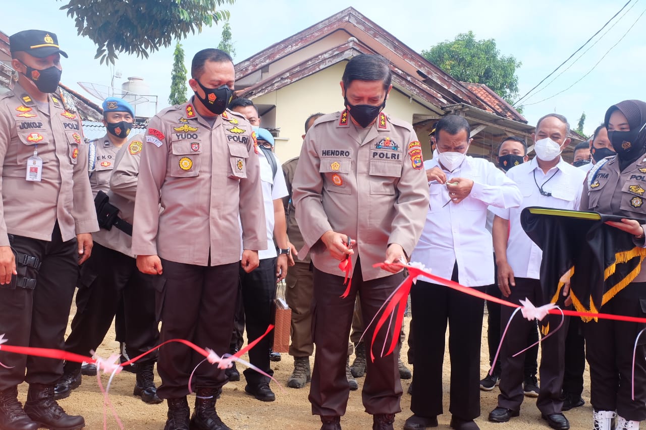 Kapolda Lampung resmikan lapangan tembak "99 shooting range"