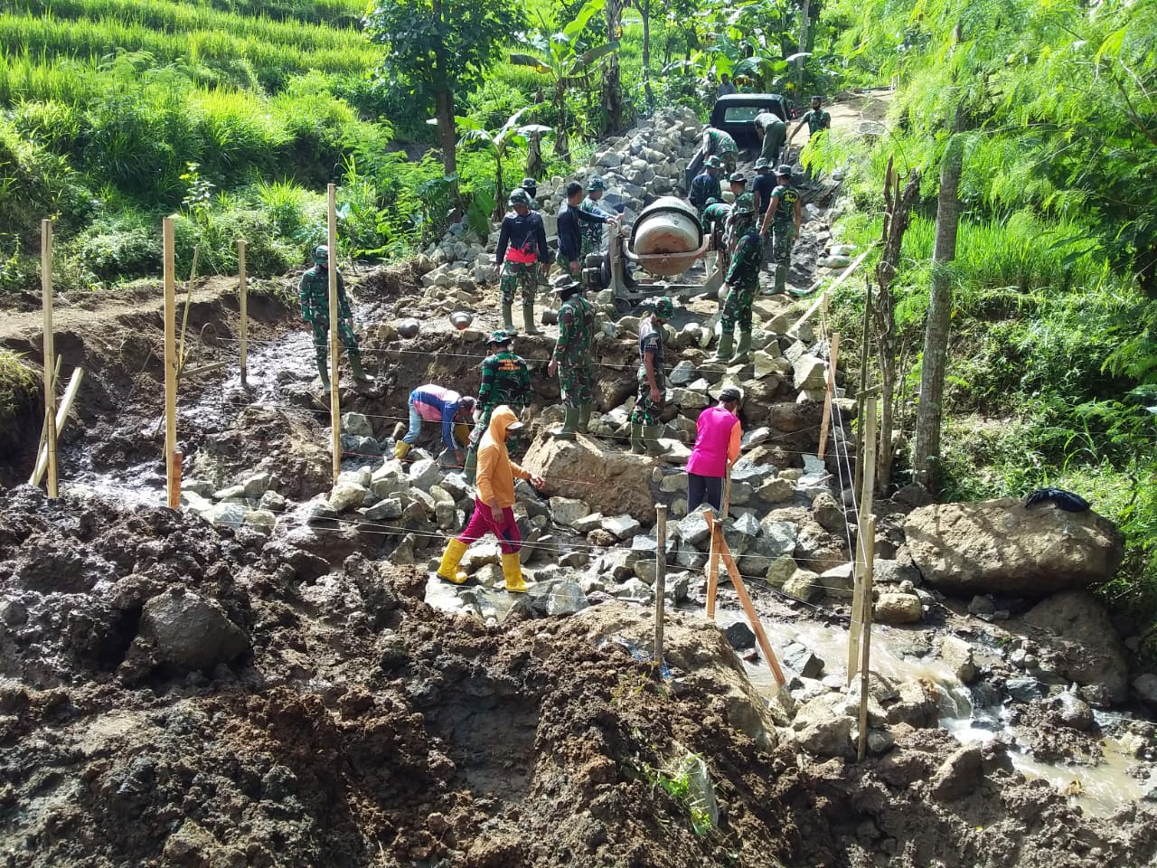 Sasaran Vital Jembatan Penghubung Jateng-Jatim Terus Dikebut, Segini Hasilnya