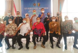 Plt Kadis Kominfotik Buka Kegiatan Uji Kompetensi Wartawan Angkatan XXII PWI Provinsi Lampung