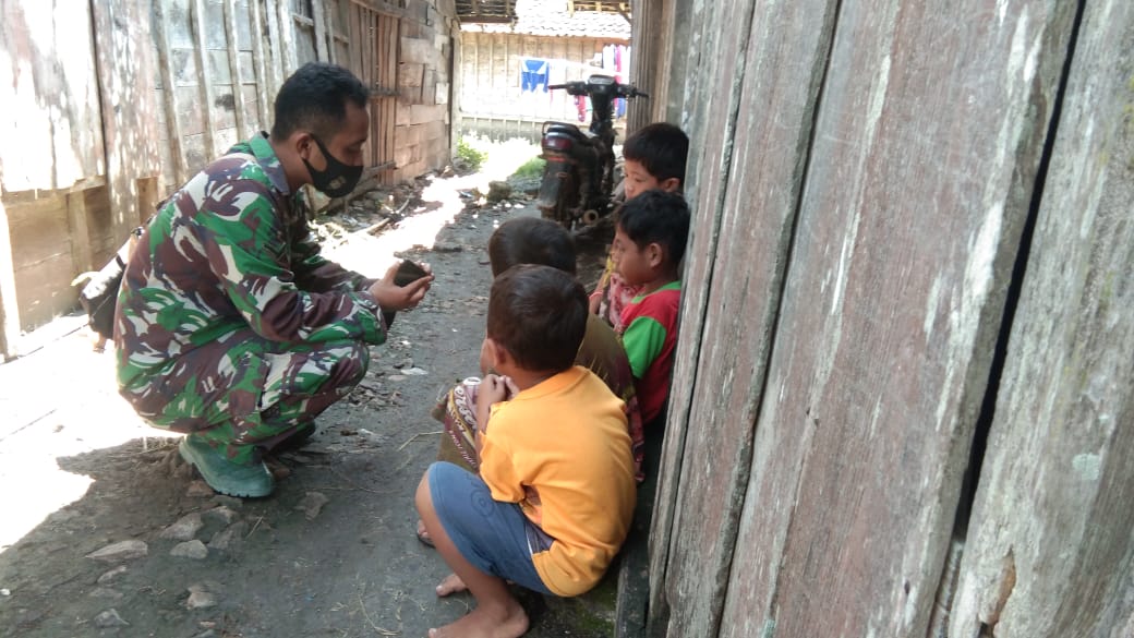 Apresiasi Warga Terhadap Satgas TMMD Bojonegoro Yang Telah Mengedukasi Anak Ngrancang