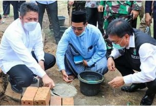 Herman Deru Resmikan Gedung Ponpes Abdul Rahman dan Peringati Isra’ Miraj di Ponpes Mansyaul Huda Lubai Ulu.