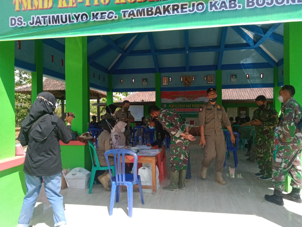 Babinsa Jatimulyo Koramil Tambakrejo, Hadiri Penyuluhan Rokok Ilegal TMMD Bojonegoro