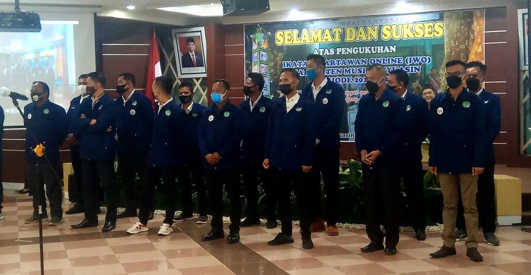 Ketua Umum DPP IWO Kukuhkan PD IWO Muba