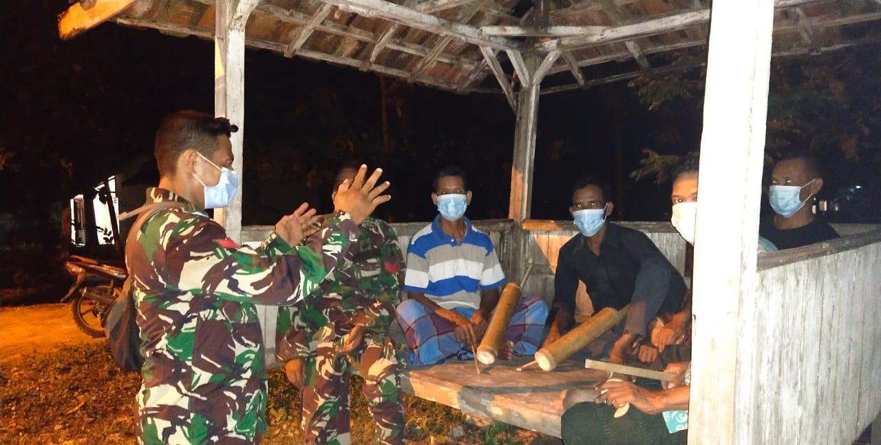 Hidupkan Siskamling, Satgas TMMD Kodim Bojonegoro Jaga Malam