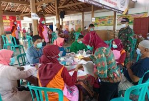 Vaksinasi Lansia Tahap I di Bakipandeyan diikuti 396 orang