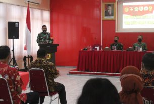 Danrem 074/Warastratama Hadiri Penutupan TMMD Reguler Ke-110 Kodim Wonogiri Di Komplek Setda