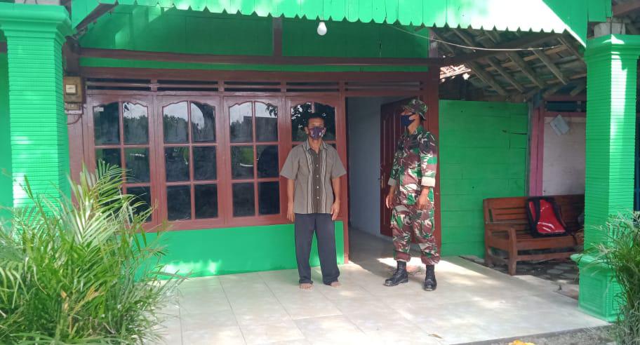 Rampungkan Bedah Rumah, Satgas TMMD 110 Kodim Bojonegoro Kunjungi Pemanfaat