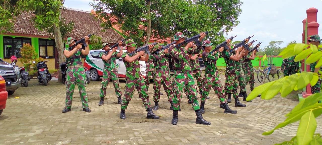 Siapkan Upacara Penutupan, Satgas TMMD 110 Bojonegoro Laksanakan Gladi