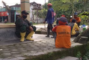 Berbincang Dengan Warga Nglambangan, Ini Yang Disampaikan Satgas TMMD Bojonegoro