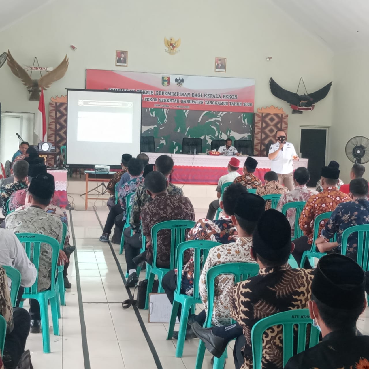 Bimtek Kakon Baru, Kasat Reskrim Berikan Materi Anti Radikalisme, Deradikalisme dan Tipikor