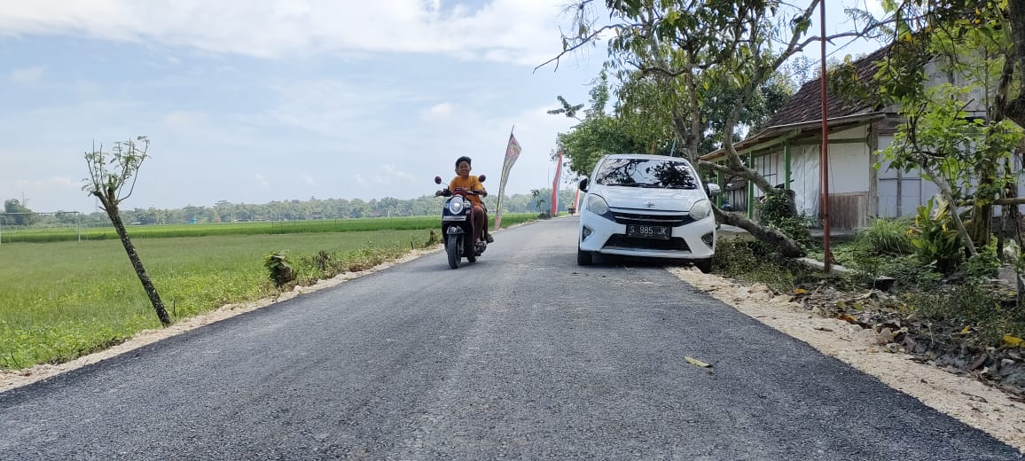 Jalan Aspal TMMD 110 Bojonegoro Sudah Dirasakan Manfaatnya Oleh Masyarakat Setempat