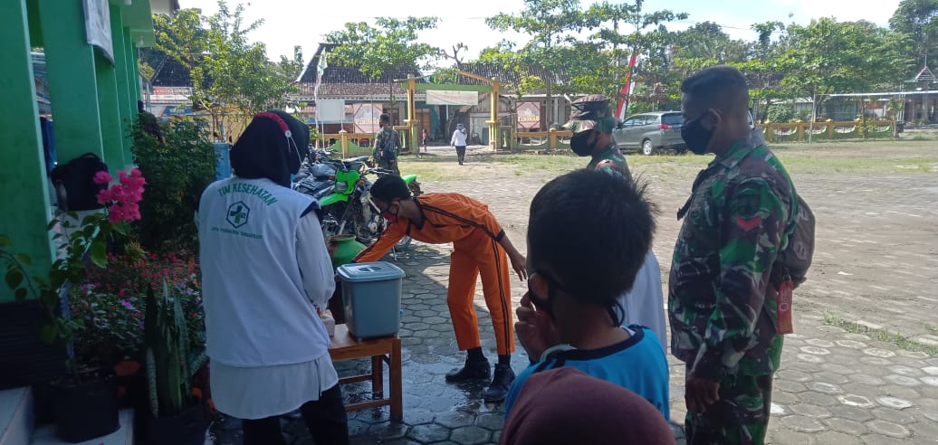 Para Pelajar Diberikan Pemahaman 5-M Oleh Satgas TMMD 110 Bojonegoro