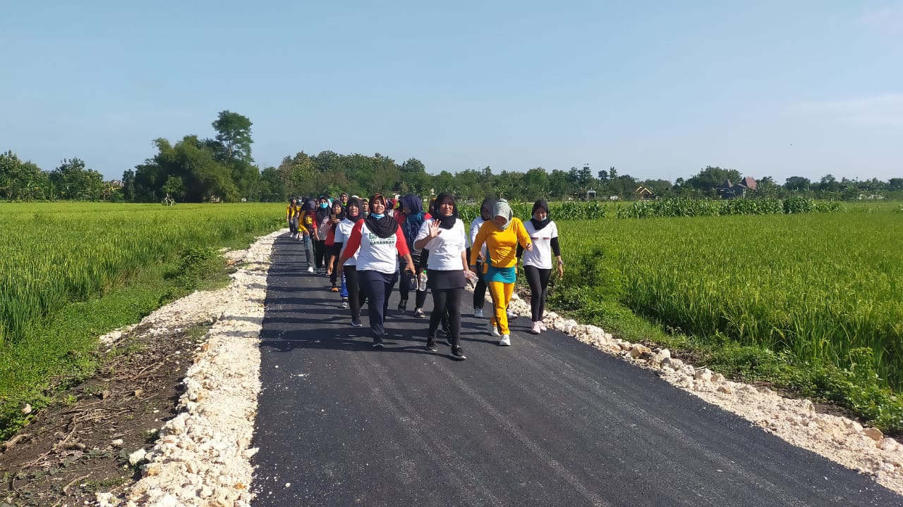 Jalan Aspal TMMD Bojonegoro Tuntas, Masri Kini Lebih Semangat Senam Pagi