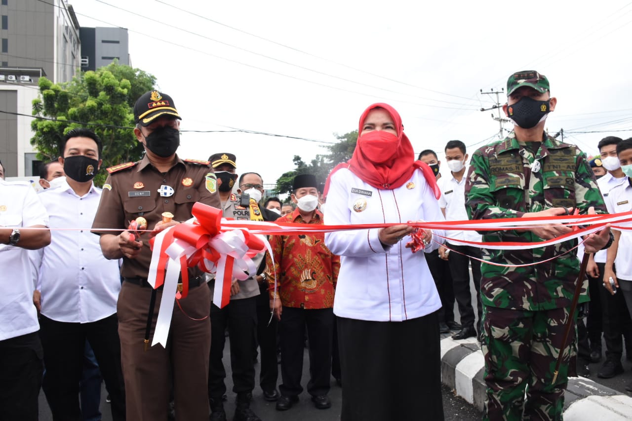 Kolonel Inf Romas Herlandes Menghadiri acara peresmian Flyover jalan Sultan Agung