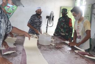 Koptu Yulhaidir Program Membina Pembuatan Makanan Ringan