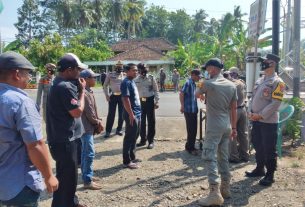 Kasat Sabhara Polres Tanggamus Pimpin Operasi Yustisi di Simpang Islamic Center