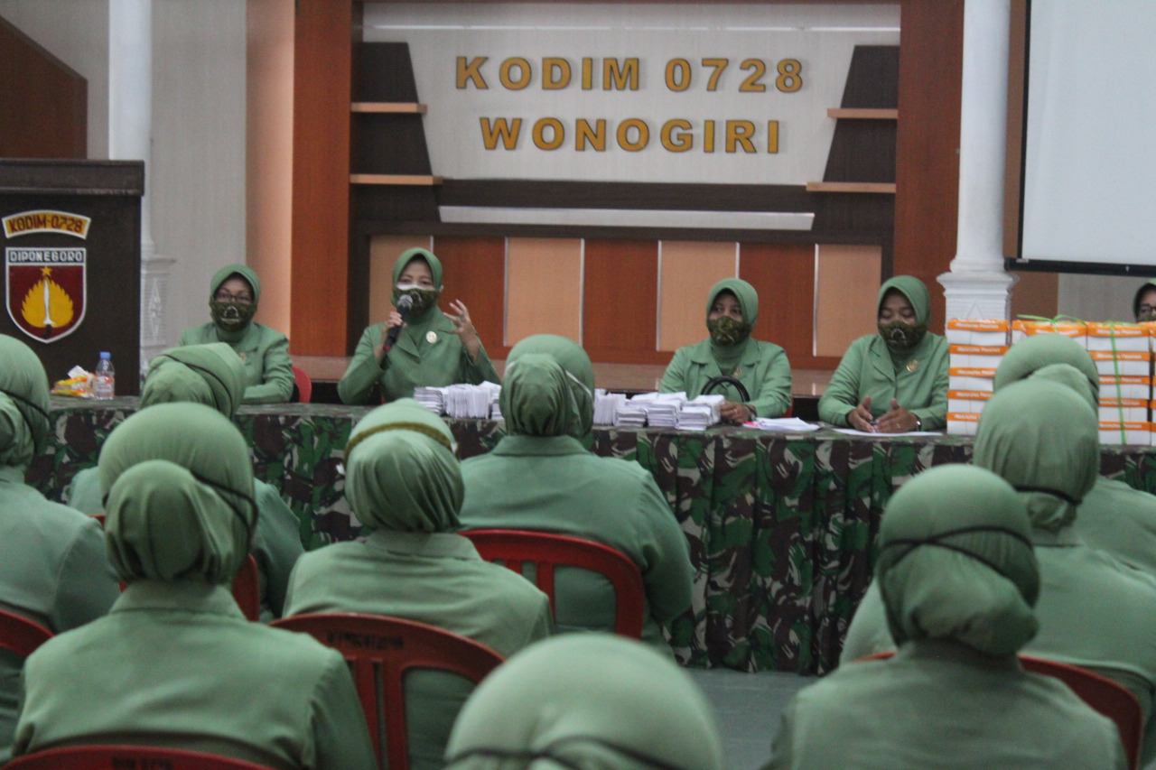 Ny. Imron Masyhadi : Masih Harus Dipendam Kangen Berkumpul Dengan Anggota