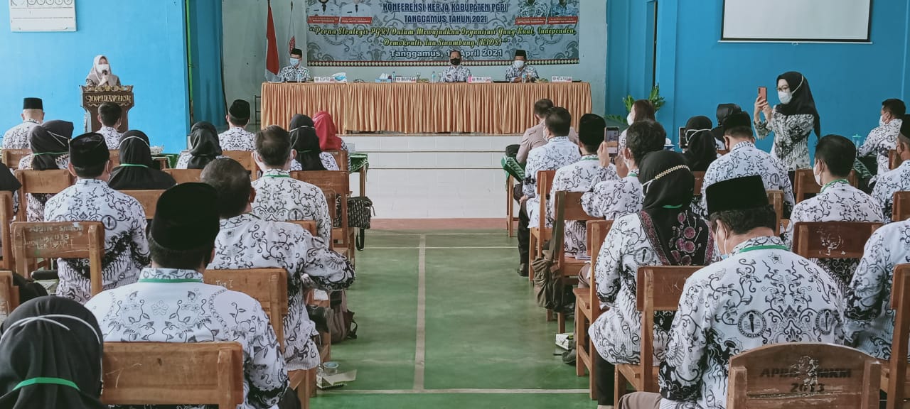 Bupati Buka Konferkab PGRI Kabupaten Tanggamus